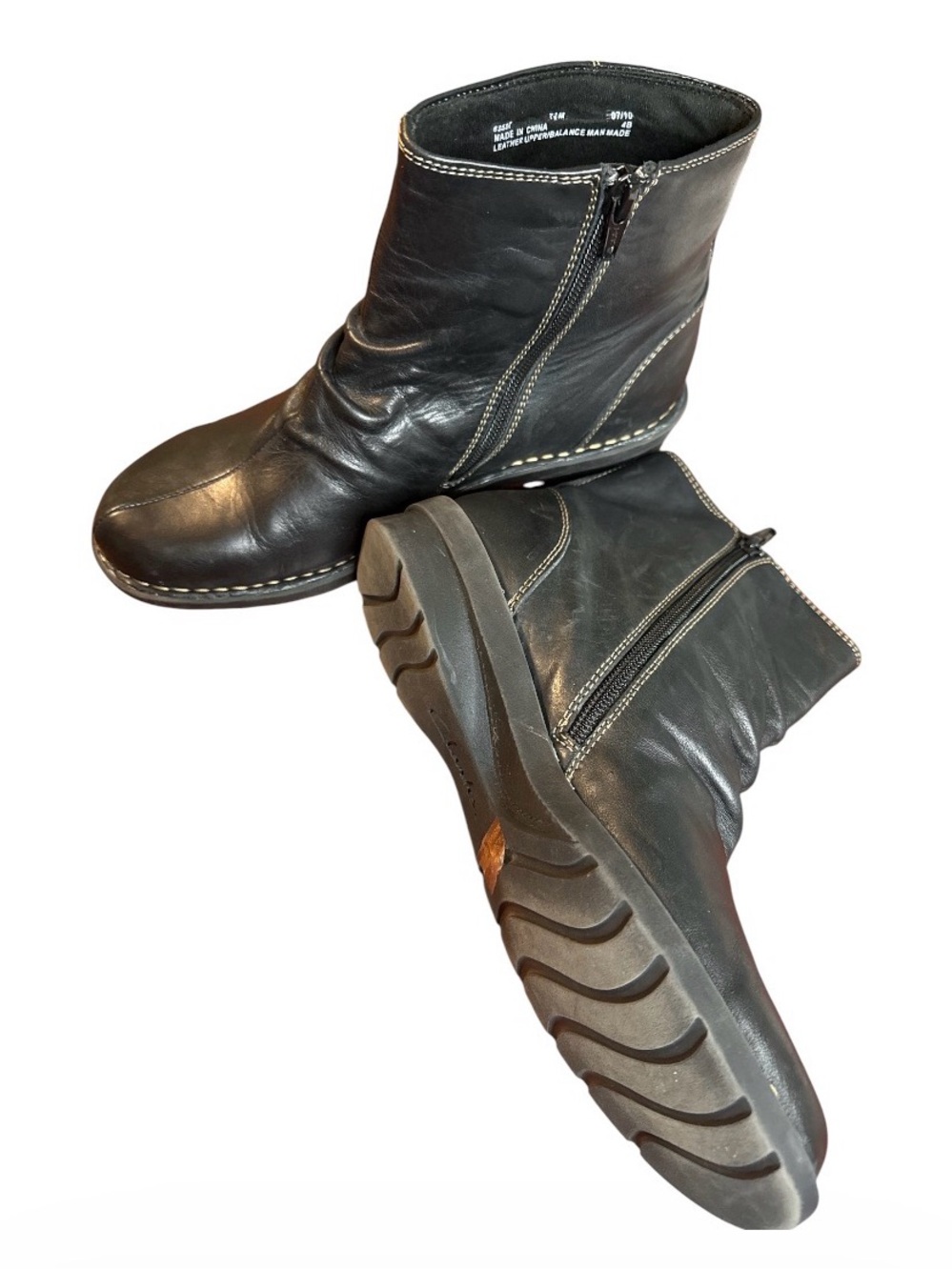 Clarks Nikki Tea Black Leather Comfort Ankle Boots Split Toe Zip 7.5